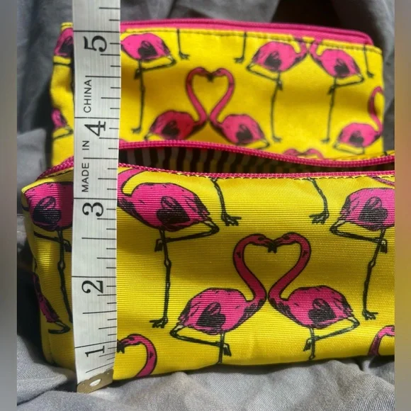 Betsey Johnson Flamingo 2 piece Cosmetic Makeup Bag Set - Picture 5 of 7